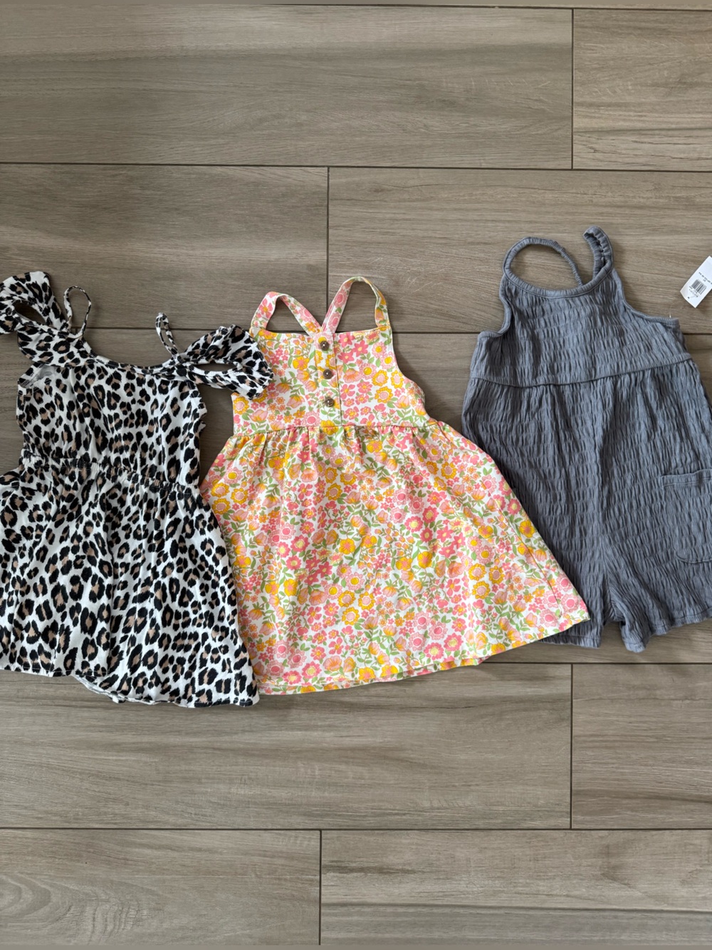 Girls 3T dress and romper bundle Floral Sundress Leopard print